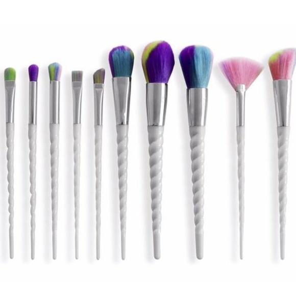 NEW White Unicorn Rainbow Makeup Brush Set of 10 Brushes Blush Eyes Cheeks - Picture 1 of 4